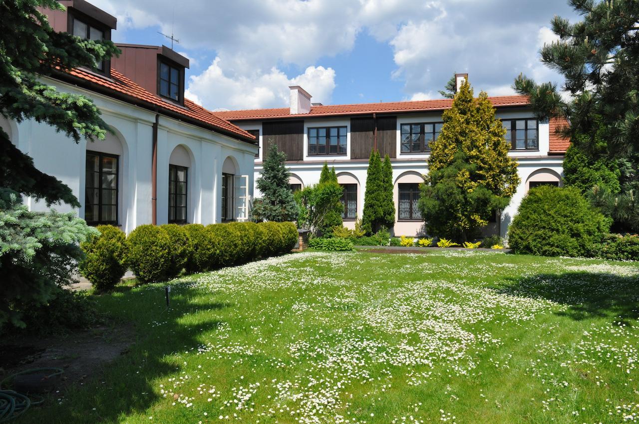 Hotel "Zajazd Napoleonski" Varsó Kültér fotó