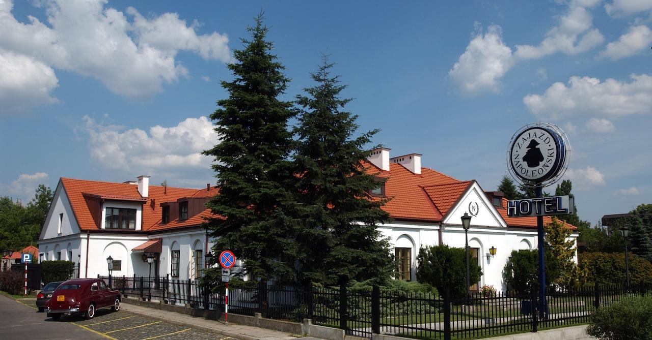 Hotel "Zajazd Napoleonski" Varsó Kültér fotó